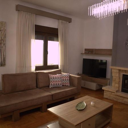 Kouros Kalamitsa Apartment Kavala Exterior photo